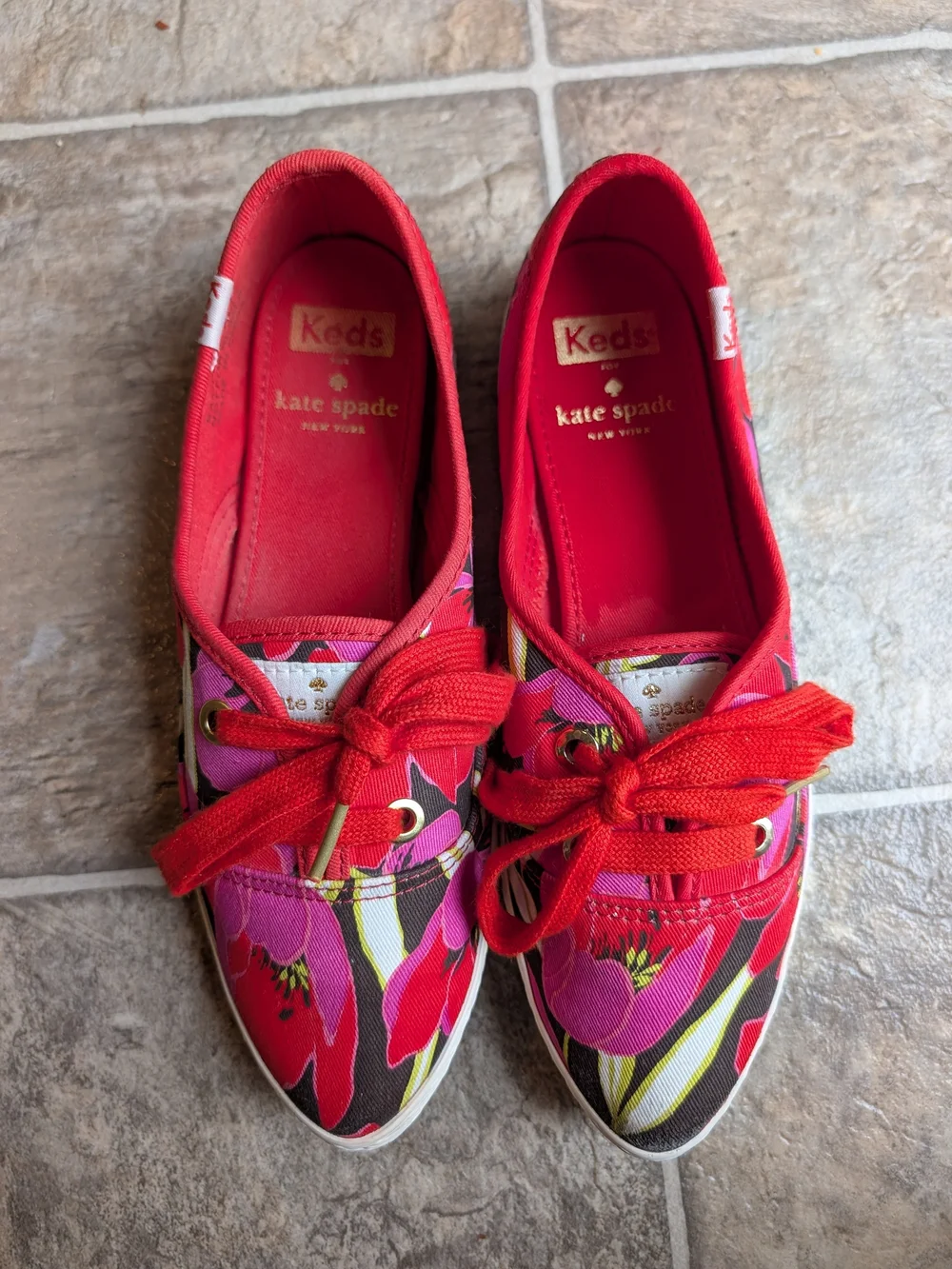Keds For Kate Spade Red Floral Canvas Women's Lace-Up Sneakers Size 6