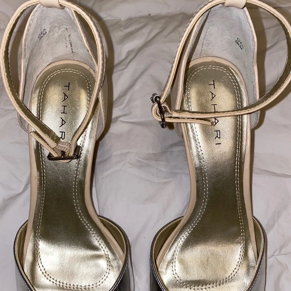 Tahari dance tan