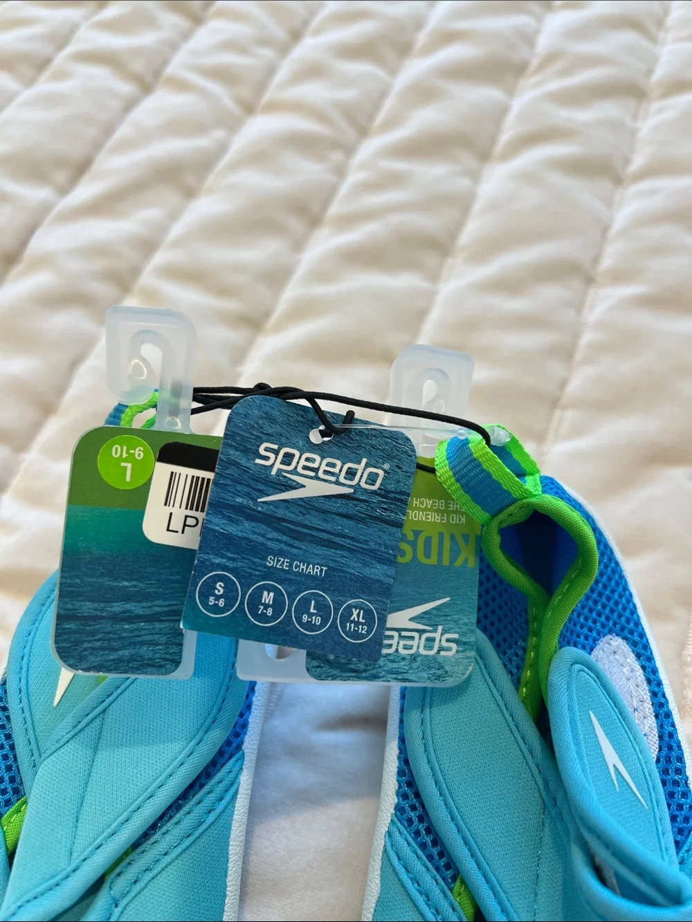 Speedo lightweight water