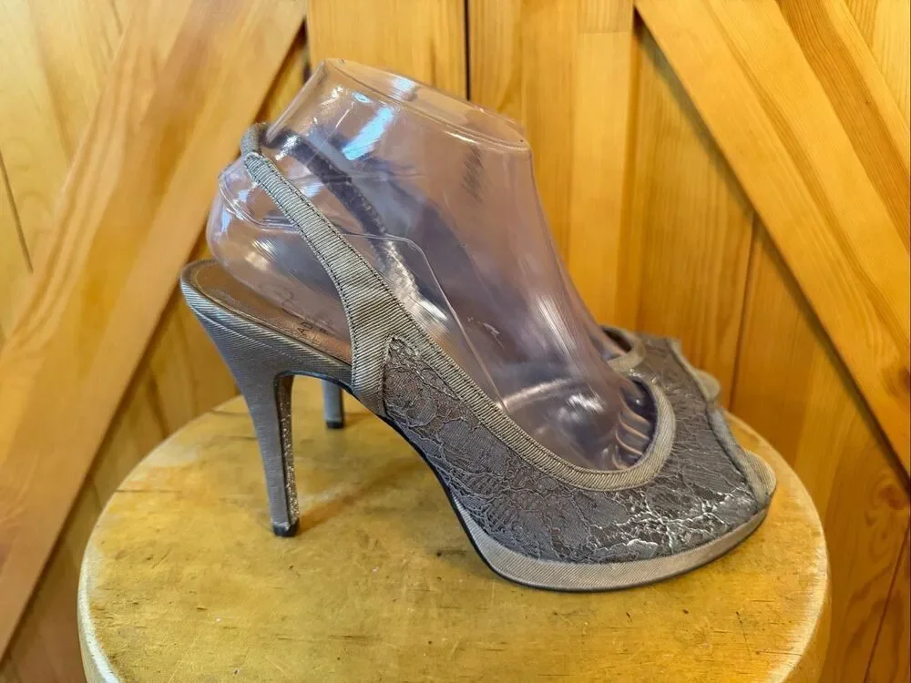 Adrianna Papell Georgi LC Khaki 1890 Mesh Lace Heels Size 9M
