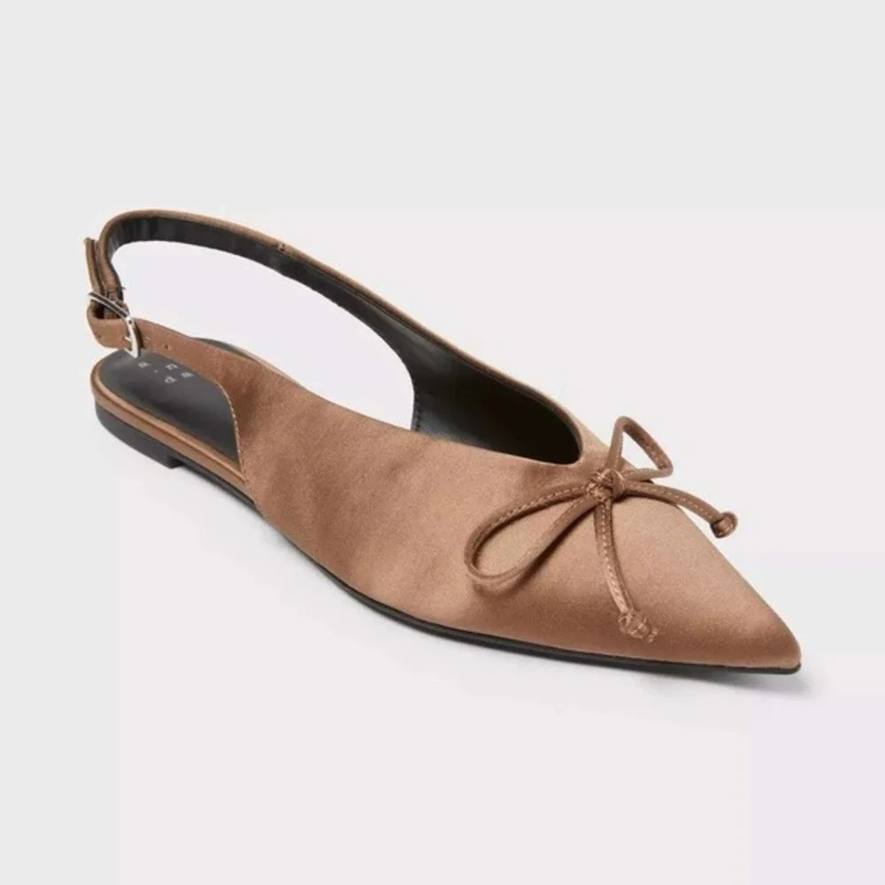 a new day strap features toe