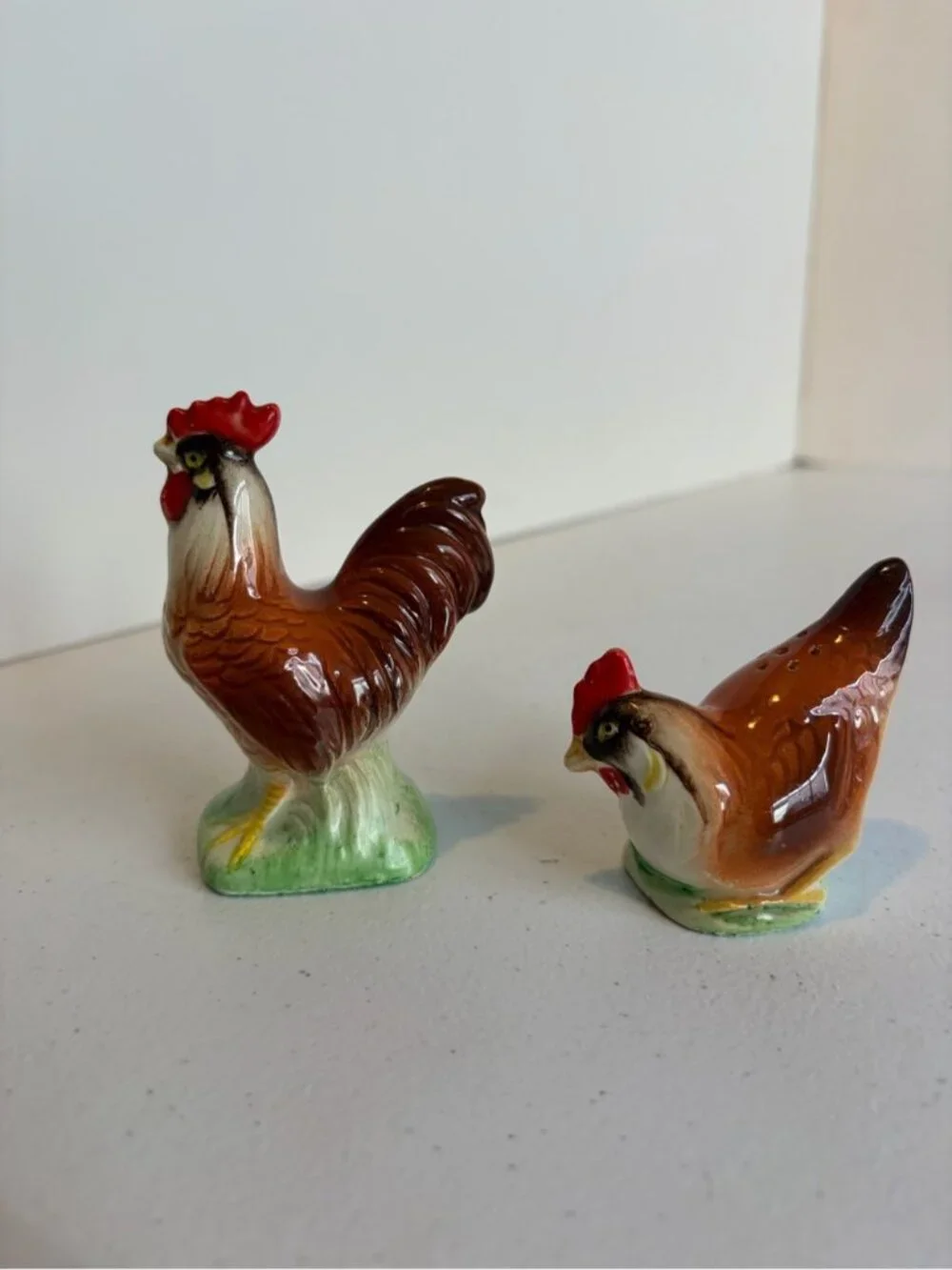 Vintage rooster hen