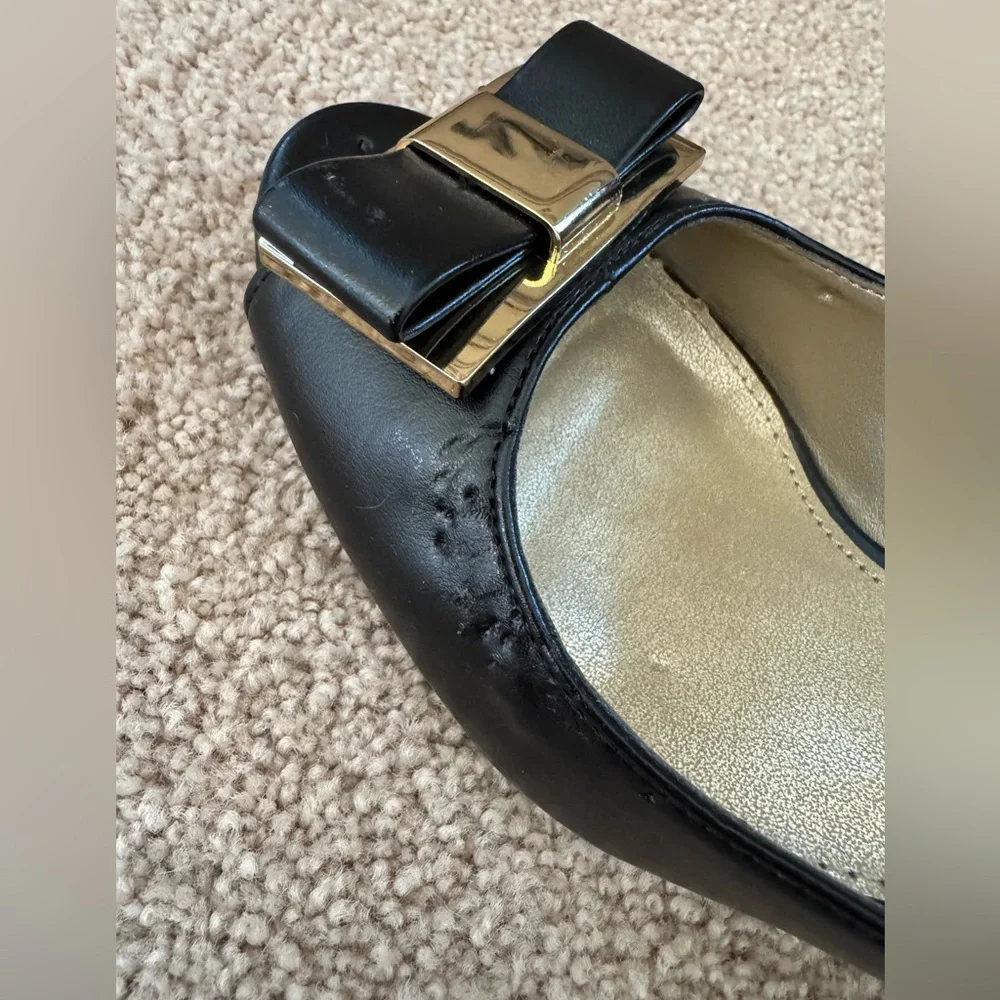 Bandolino front sandals
