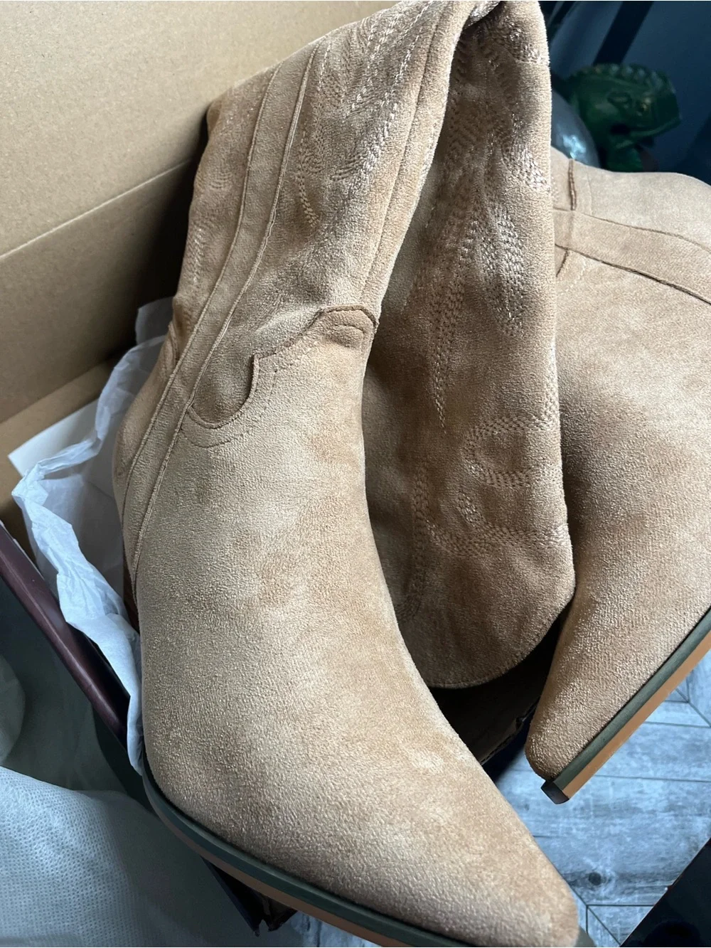 Oasis Society easy day heel