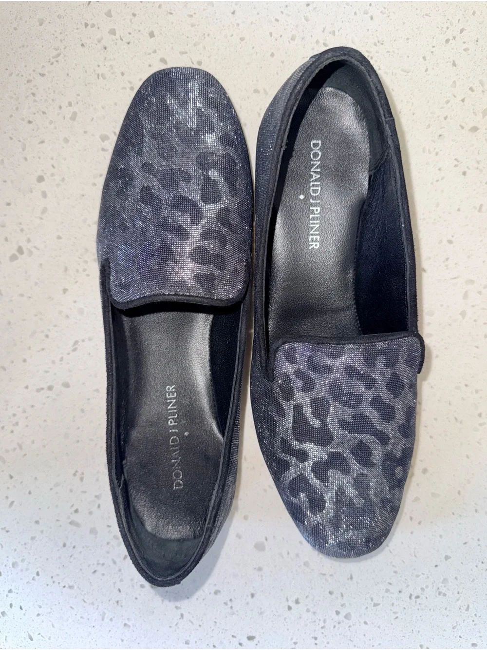 Donald J. Pliner everyday upper subtle
