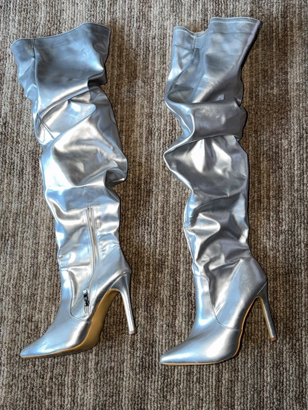 N/A shiny silver