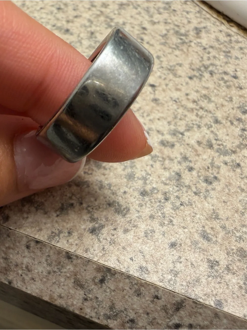 Oura Silver Smart Ring - Polished Health Tracker