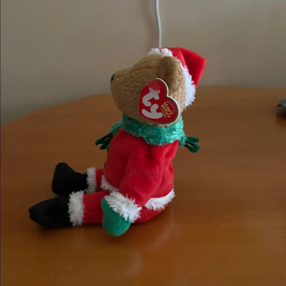 Ty Beanie Babies Kringle Bear in Red and Green