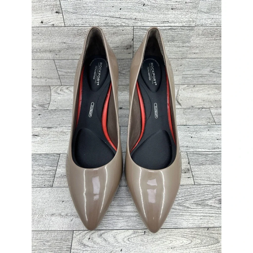 Rockport sleek lightweight