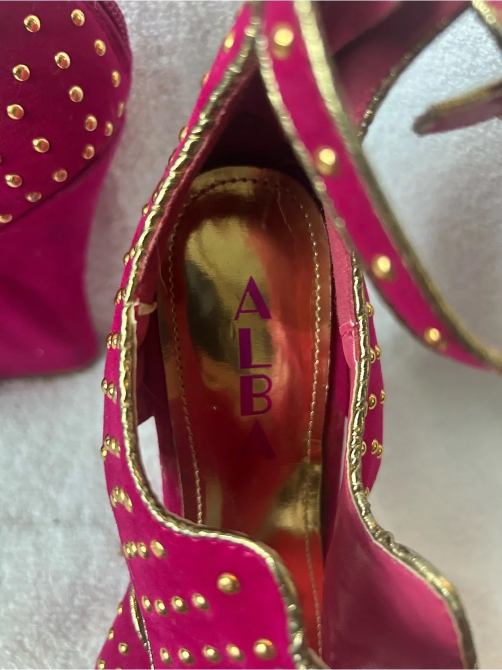 Alba bold magenta