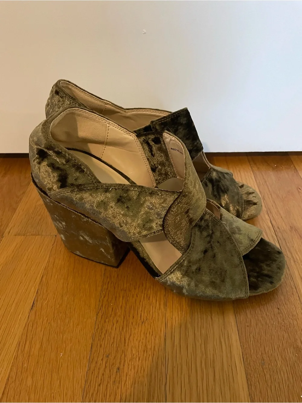 CAbi soft velvet