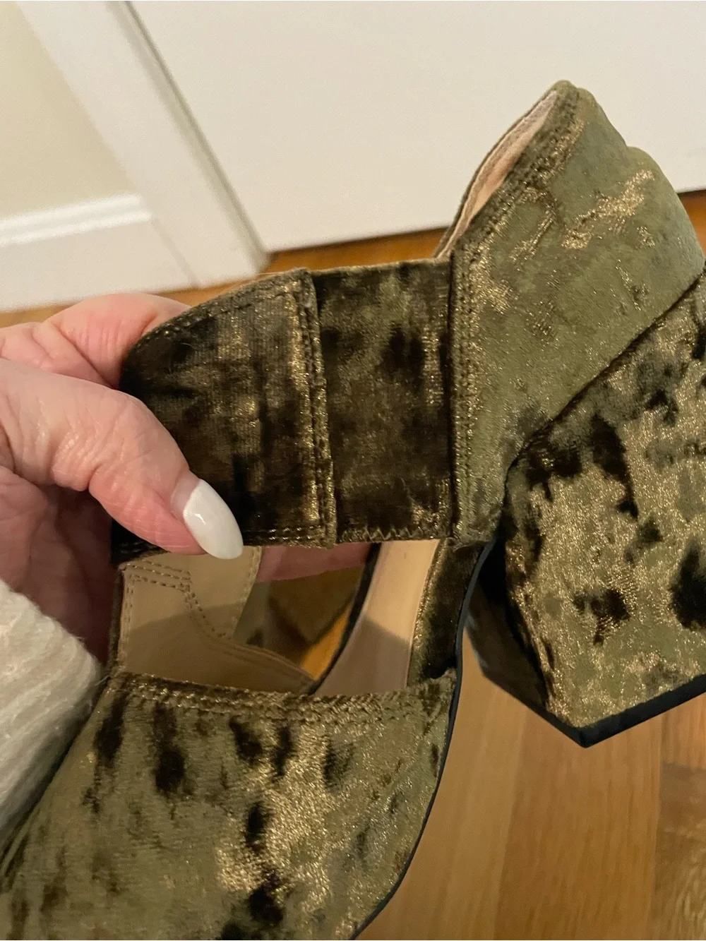 CAbi soft velvet