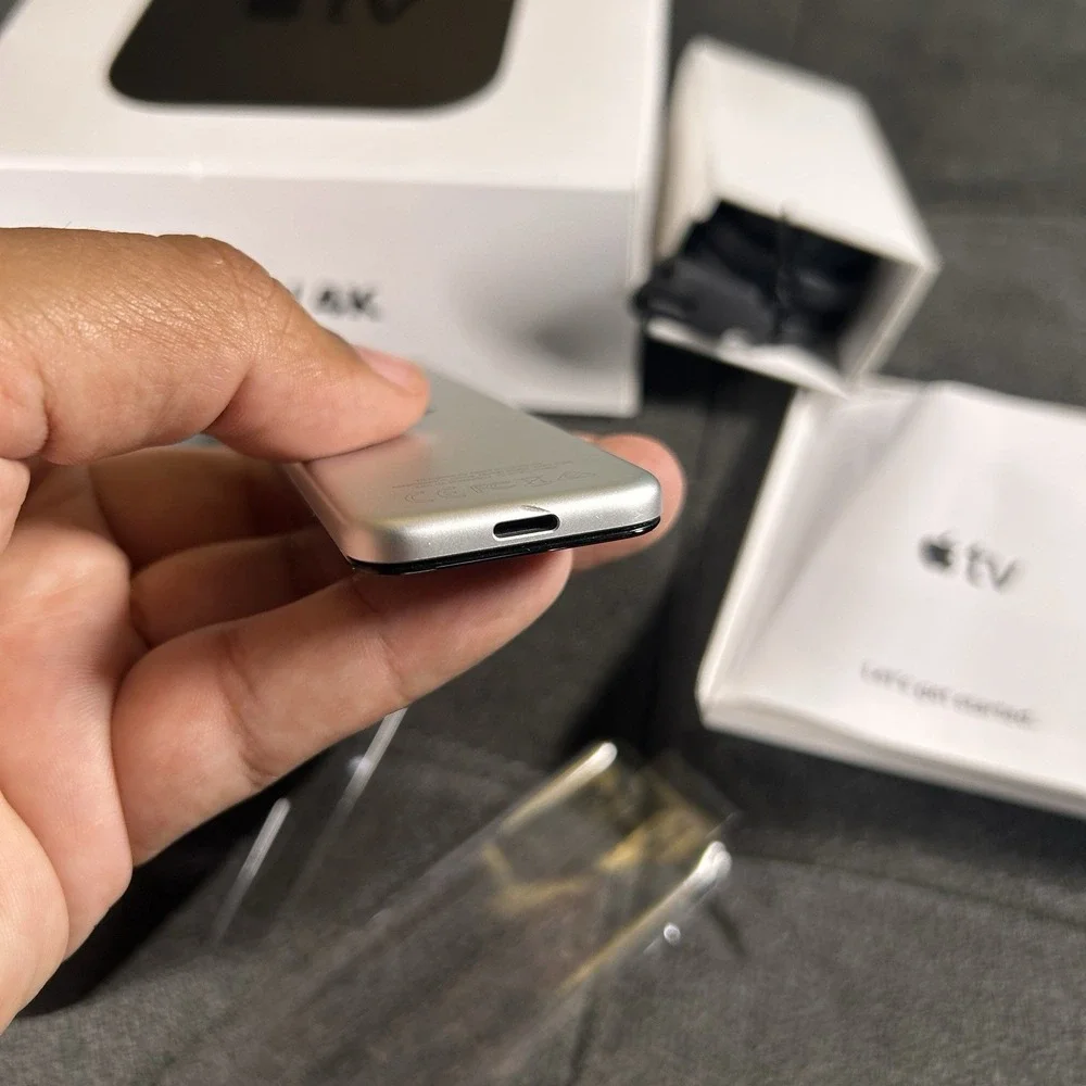 Apple TV 32GB 4K HD Media Streamer - Black (MQD22LL/A)