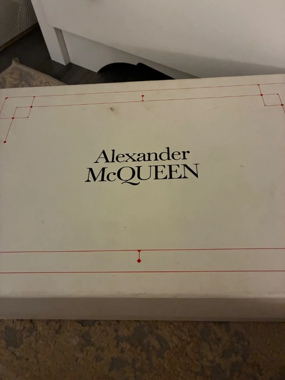 Alexander McQueen alexander mcqueen