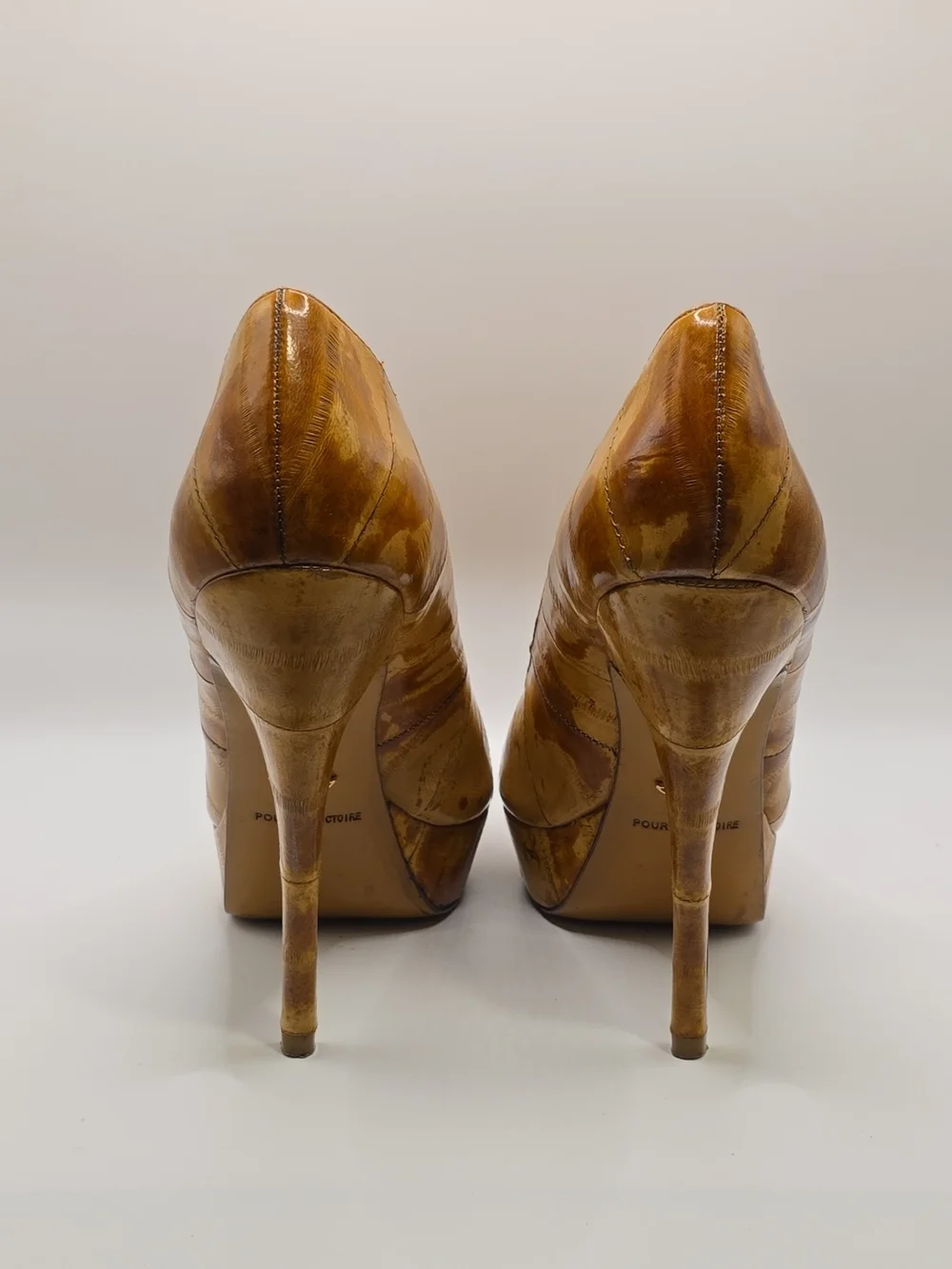 Pour La Victoire Angelie Eel Skin Platform Peep Toe Heels Size 7.5