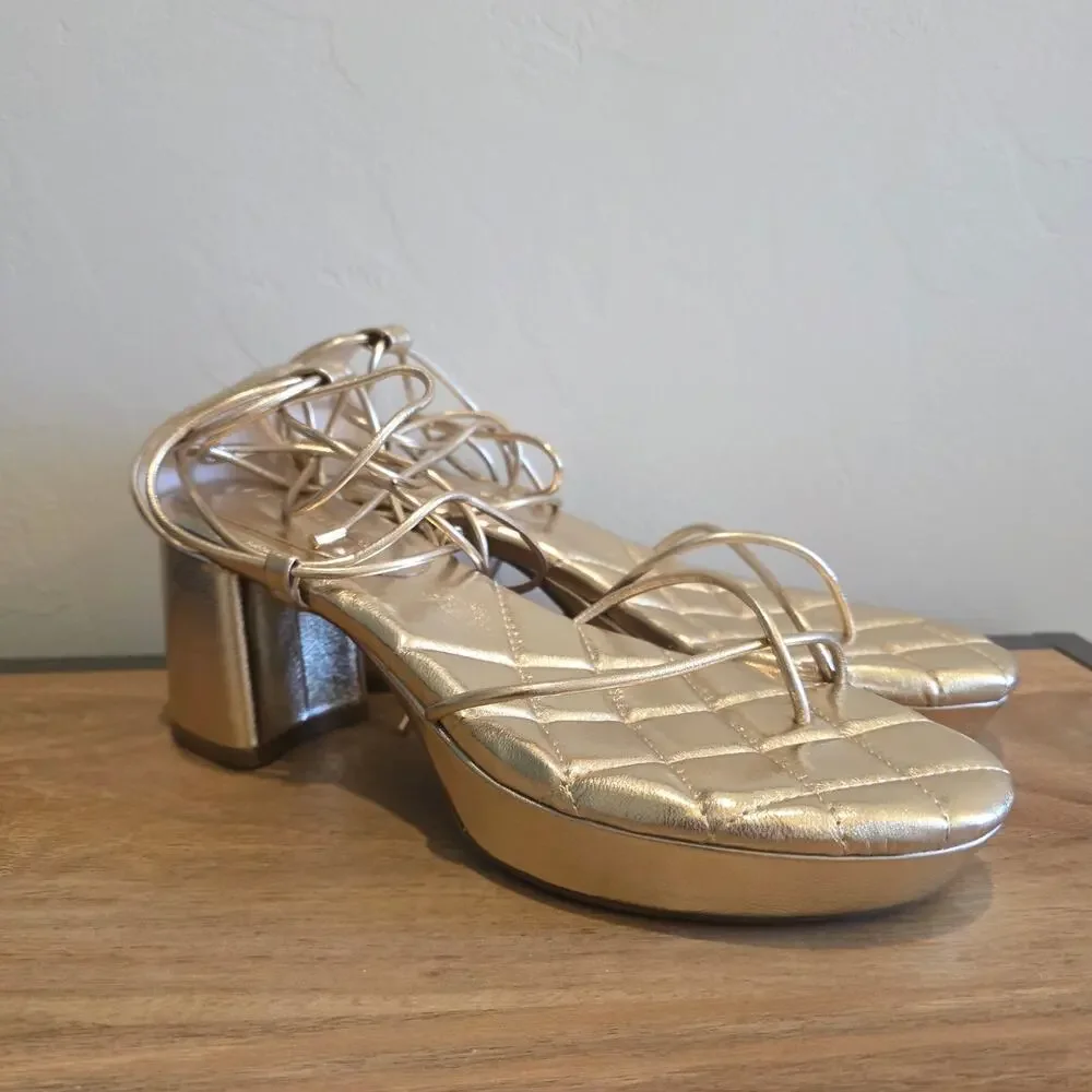 AEROSOLES new hang