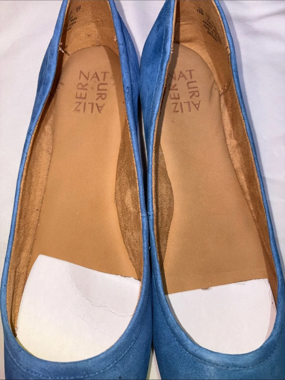 Naturalizer suede upper