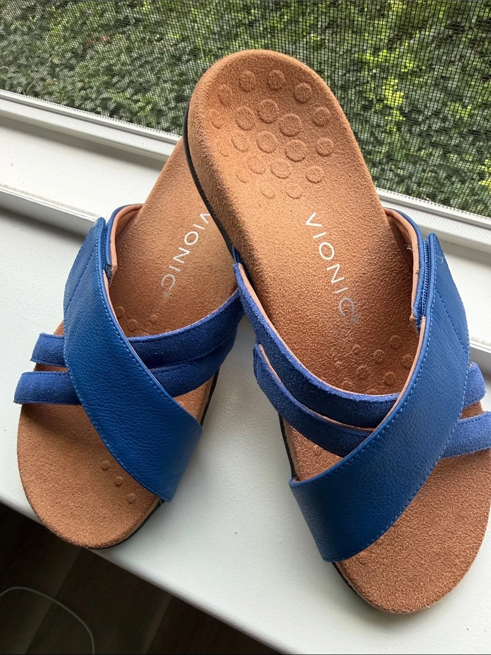 Vionic Women's Blue Zaire Adjustable Crisscross Slide Sandals with Tan Footbed