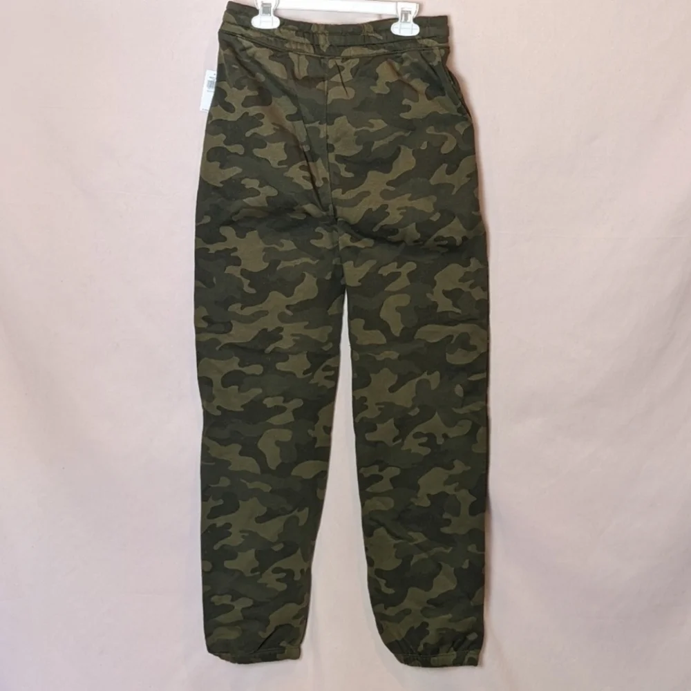 Old Navy Girls Green Camouflage Print Sweatpants with Pockets size XL