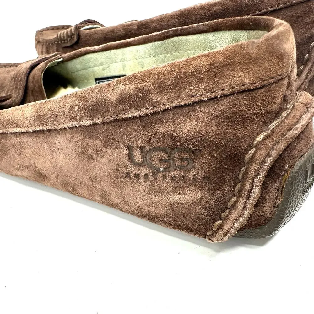 UGG Size 8 Slip On Brown Leather Sherpa‎ Lined Buckle Flats Tread Moccasins
