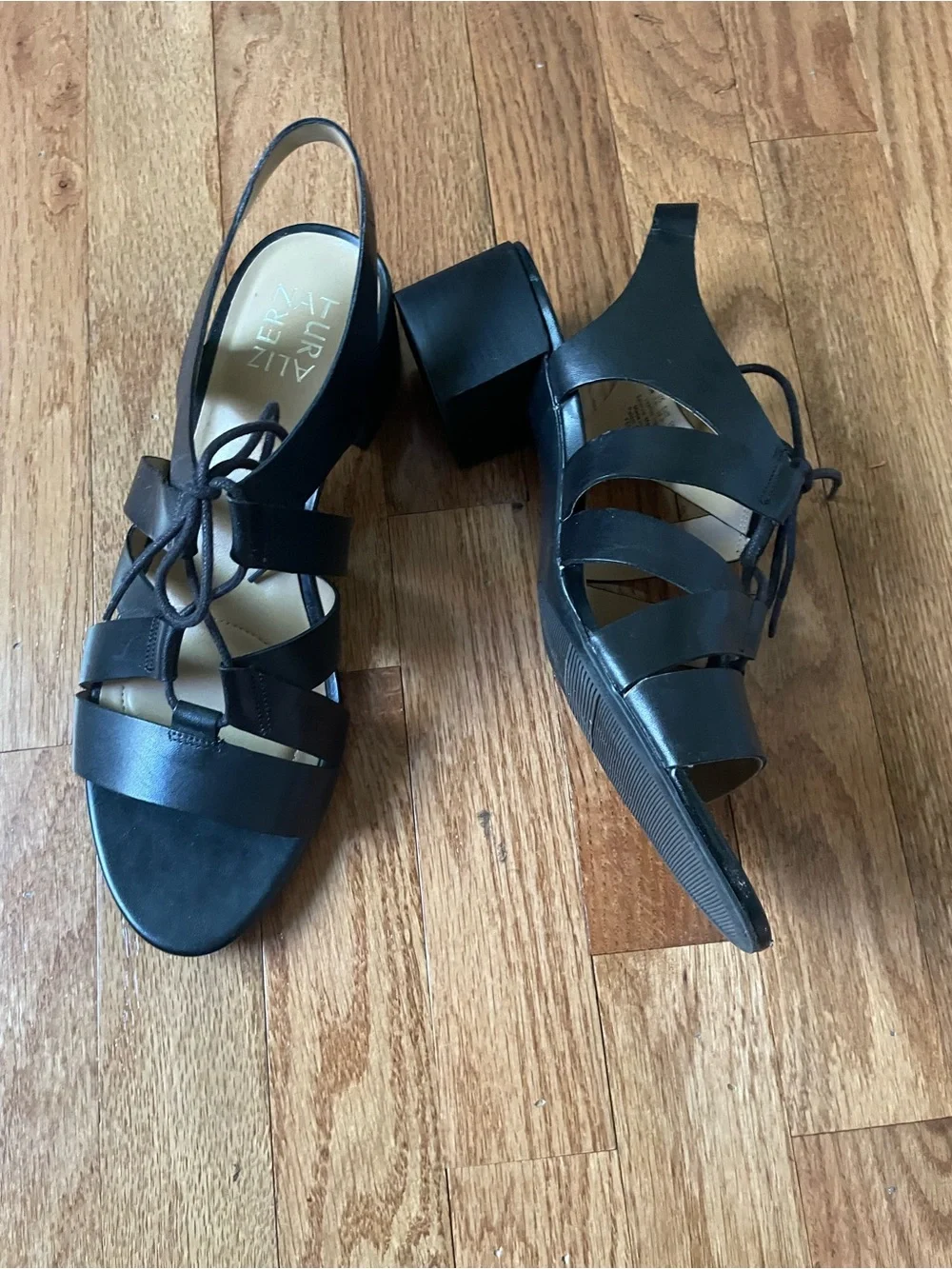 Naturalizer leather felicity