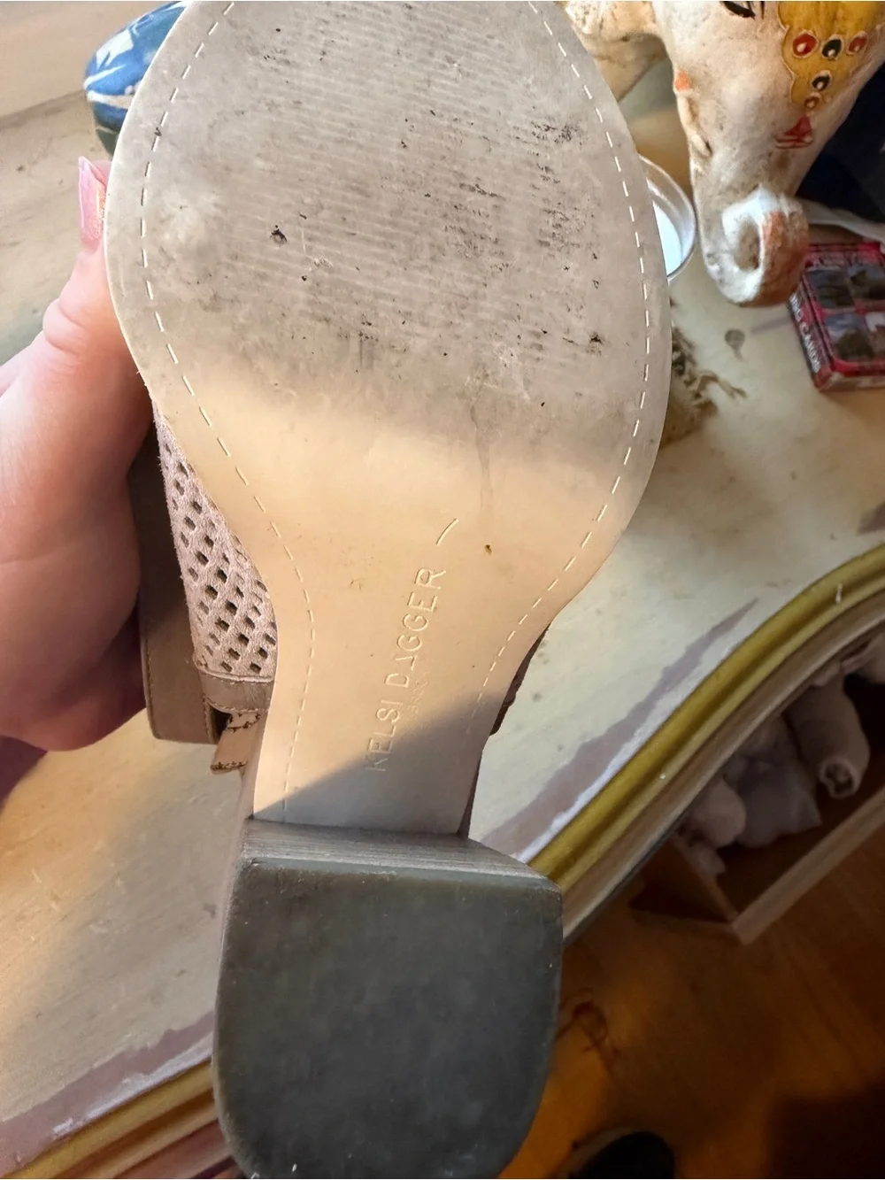 Kelsi Dagger stylish taupe