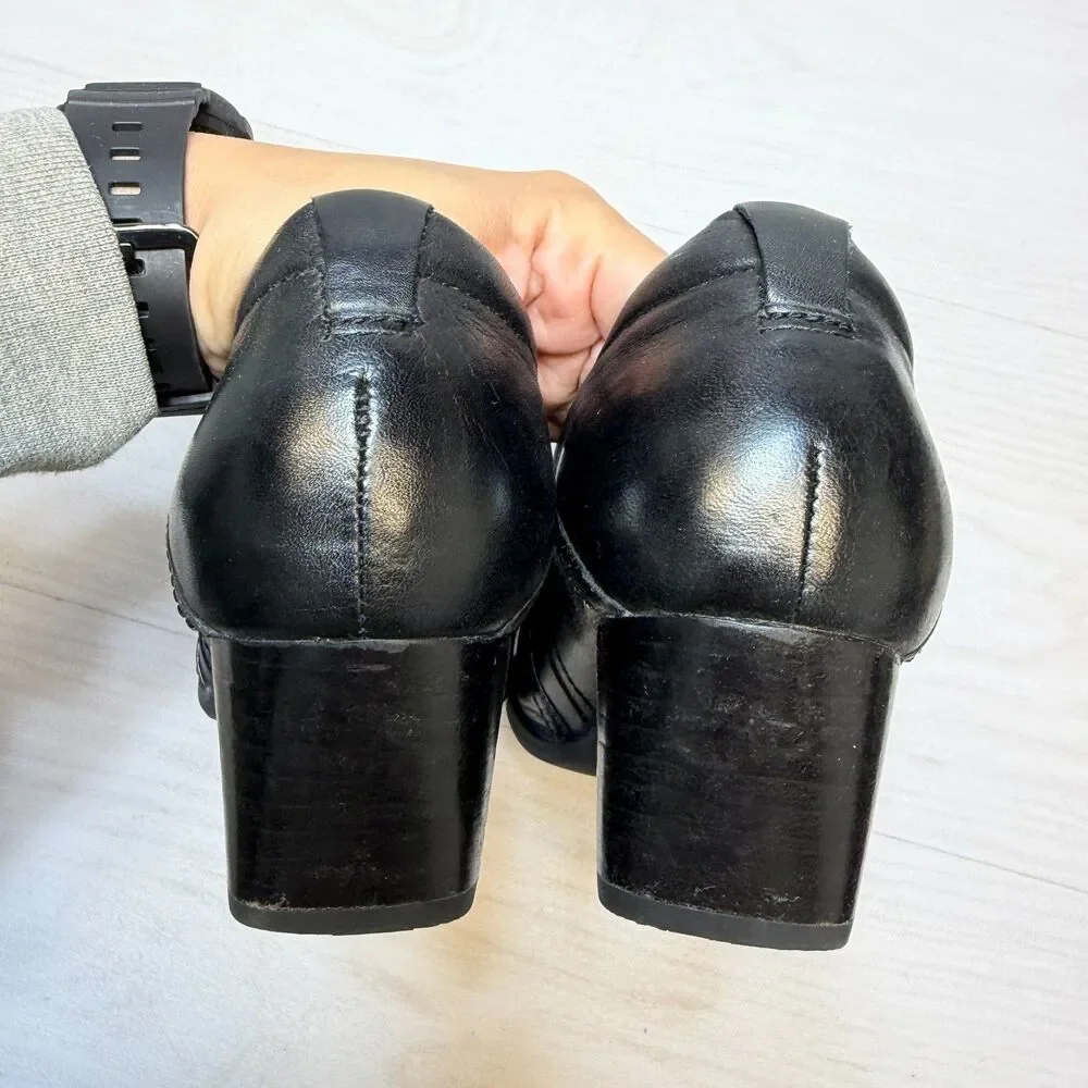 Clarks black see