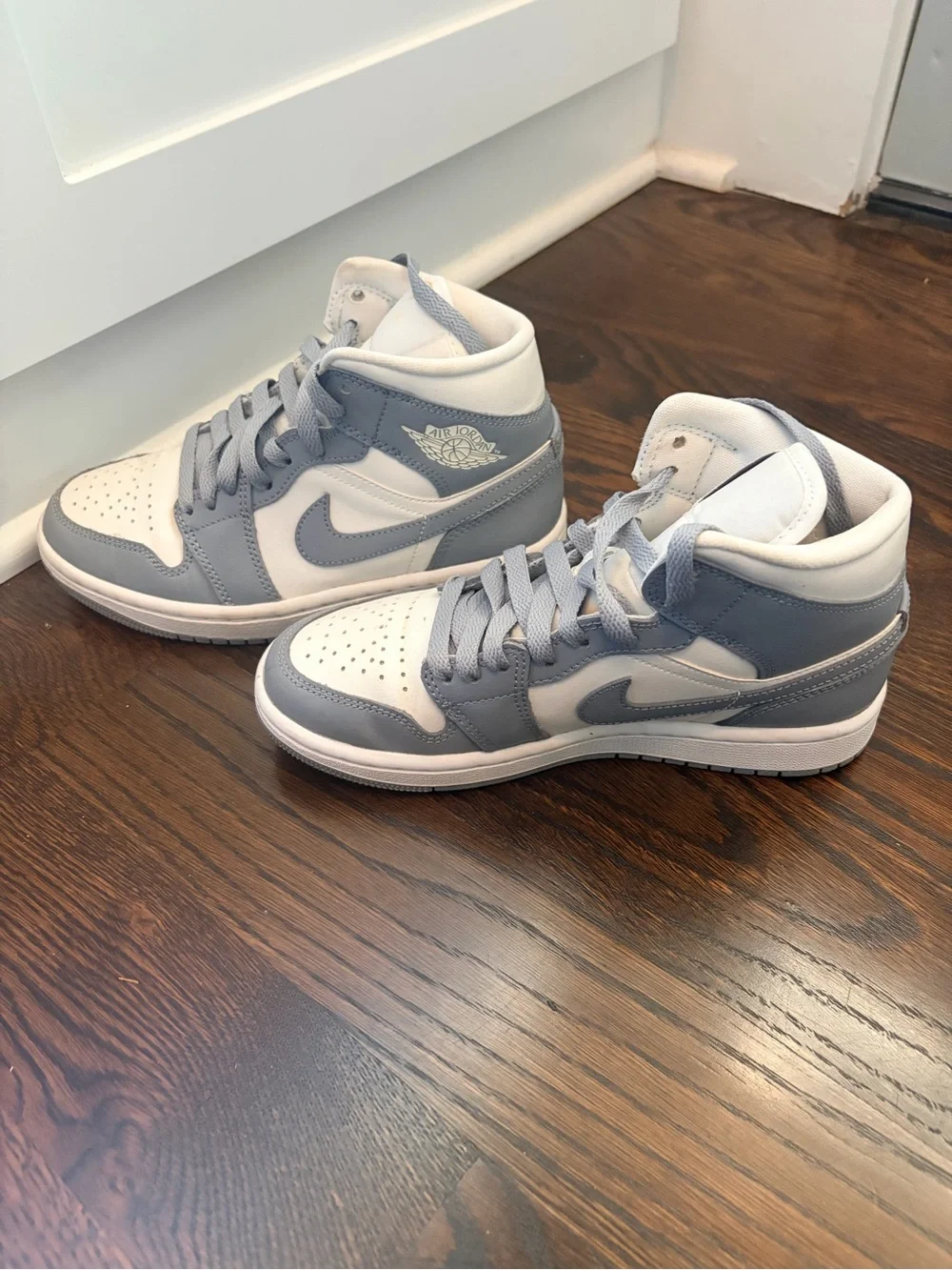 Jordan mid top