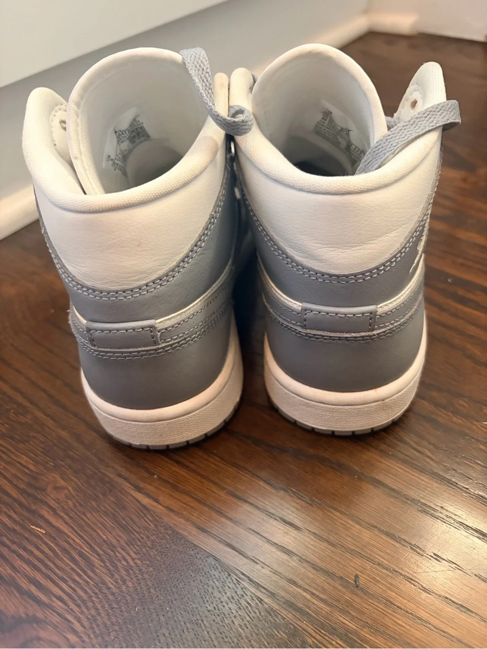 Jordan mid top