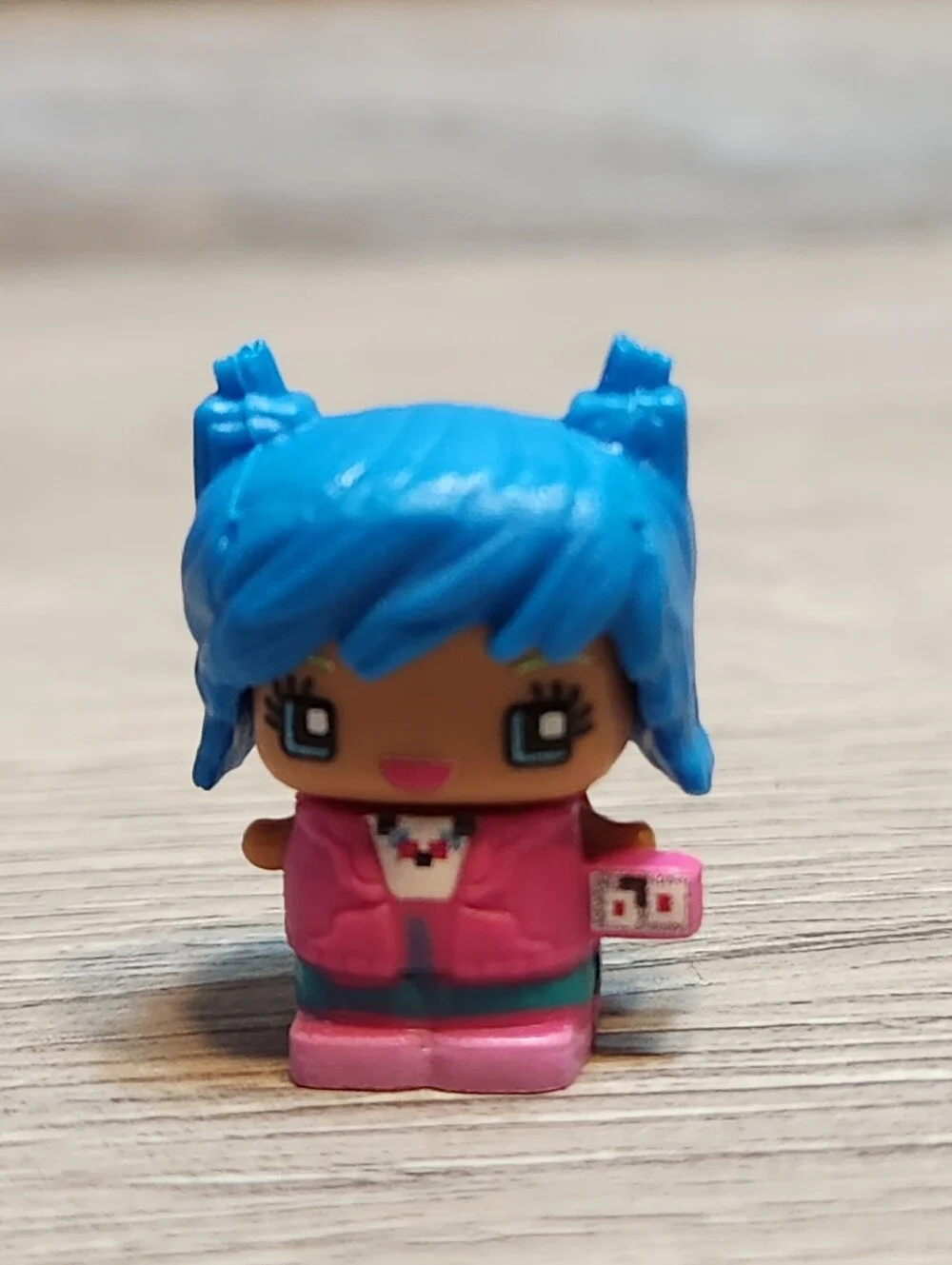 🖤 Mini Mixie Q Figure As Shown Trinket Mini Figurine
