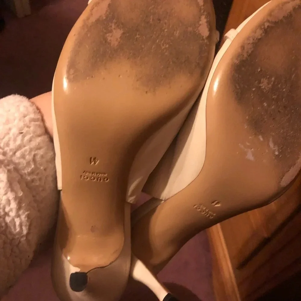 Gucci pre owned