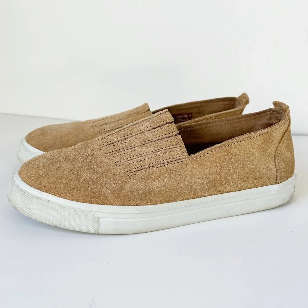 Minnetonka Gabi Slip On Moccasin Sneakers Sz 8.5