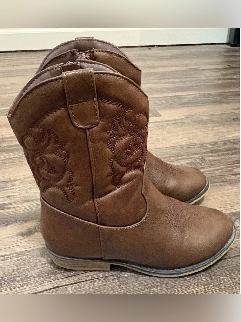 Cat & Jack brown faux
