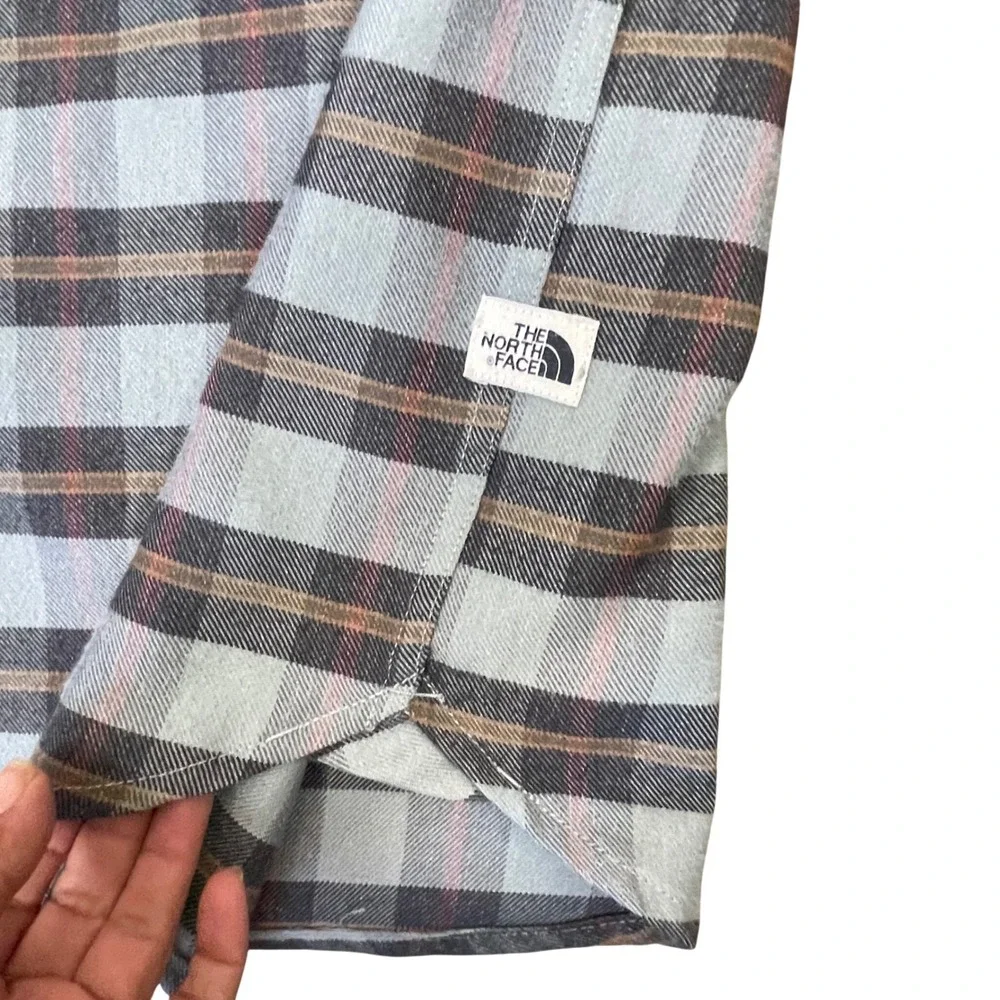 The North Face Mens XXL Blue Plaid Flannel Long Sleeve Button‎ Down Shirt Logo