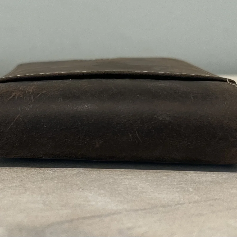 N/A leather zipper