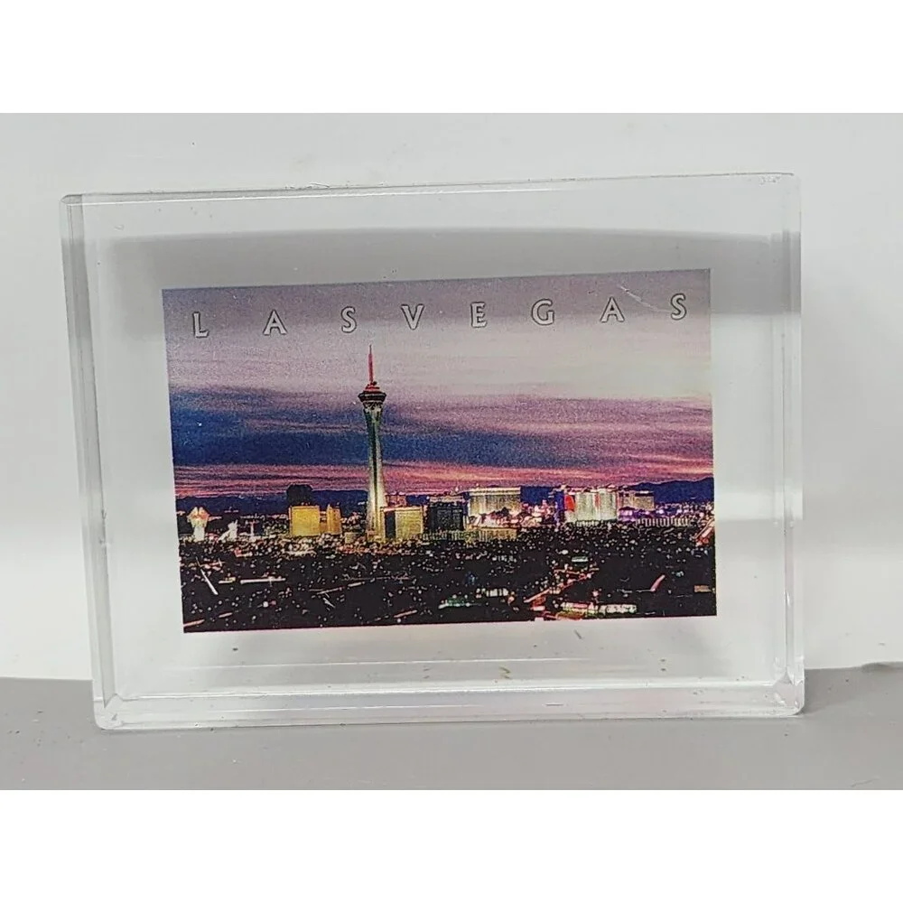 Vintage Las Vegas Skyline Acrylic Paperweight With Stunning‎ Cityscape Design
