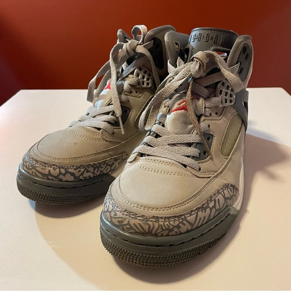 Jordan Men’s Spizike Wolf Grey Basketball Sneaker Shoes‎