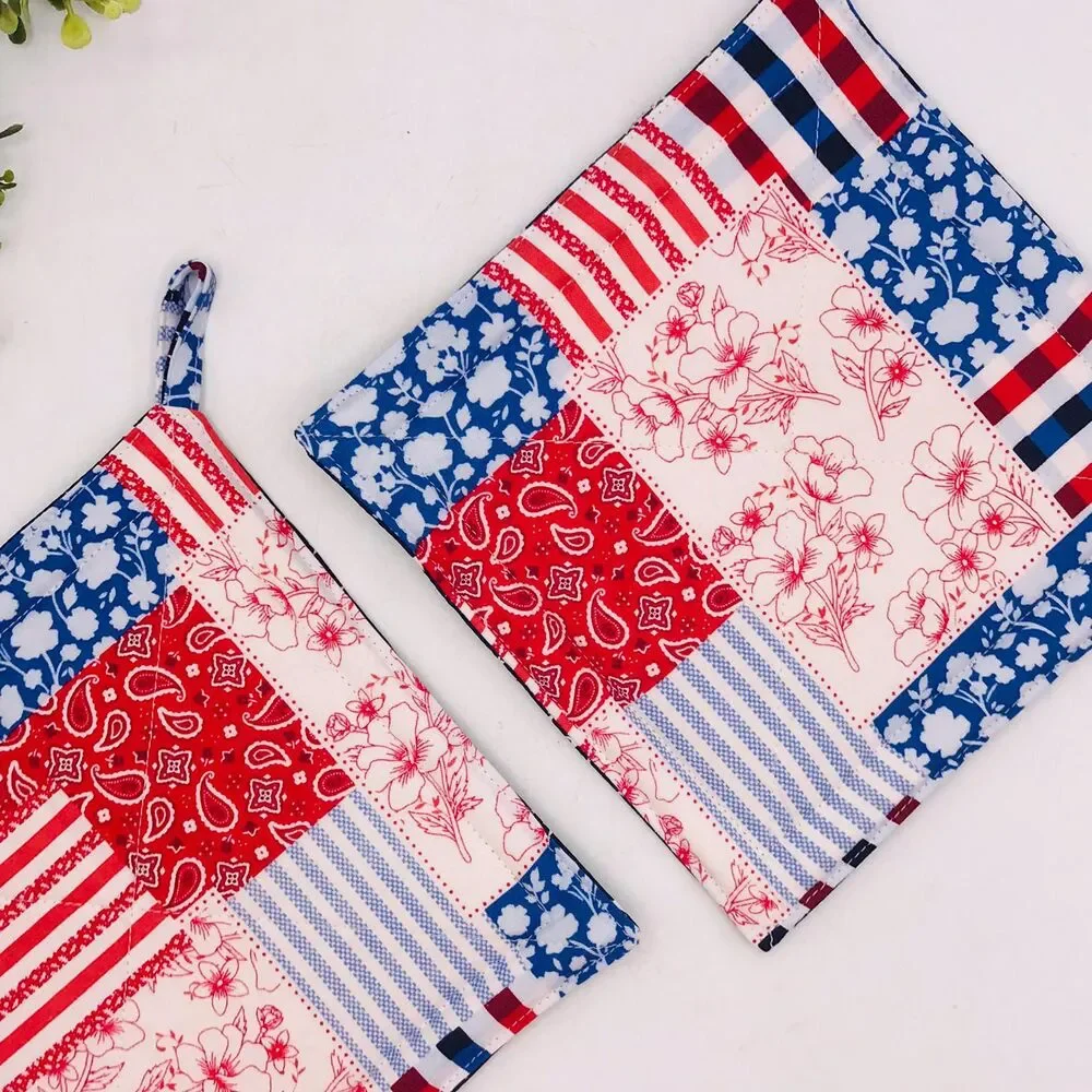 2 Square Potholders, Patchwork Americana Red White Blue Kitchen 7x7 Inches
