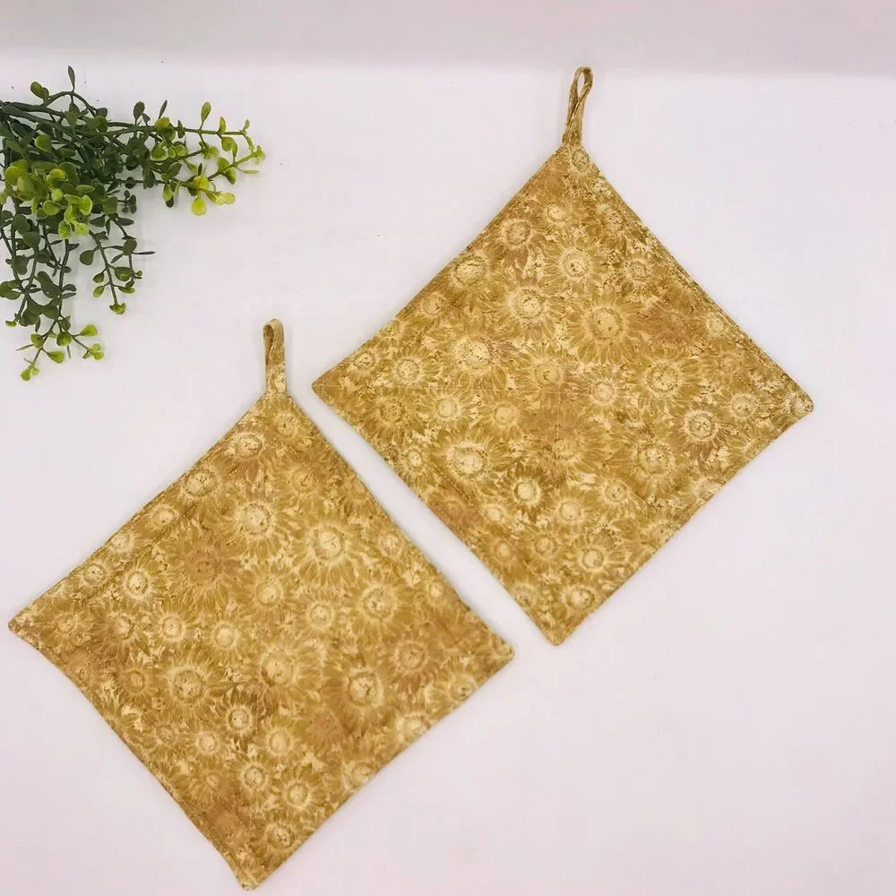 2 Square Potholders, Neutral Tan Floral Cottage Core Kitchen 7x7 Inches