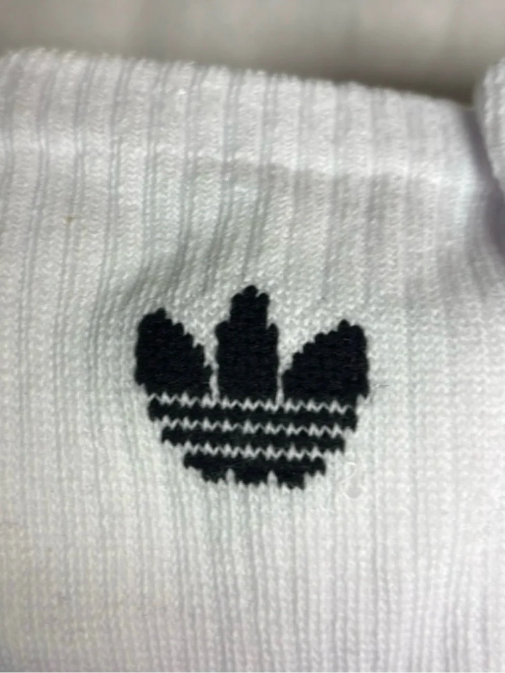 New Adidas Socks Men’s 6 Pair White Crew Socks Casual Athletic Activewear
