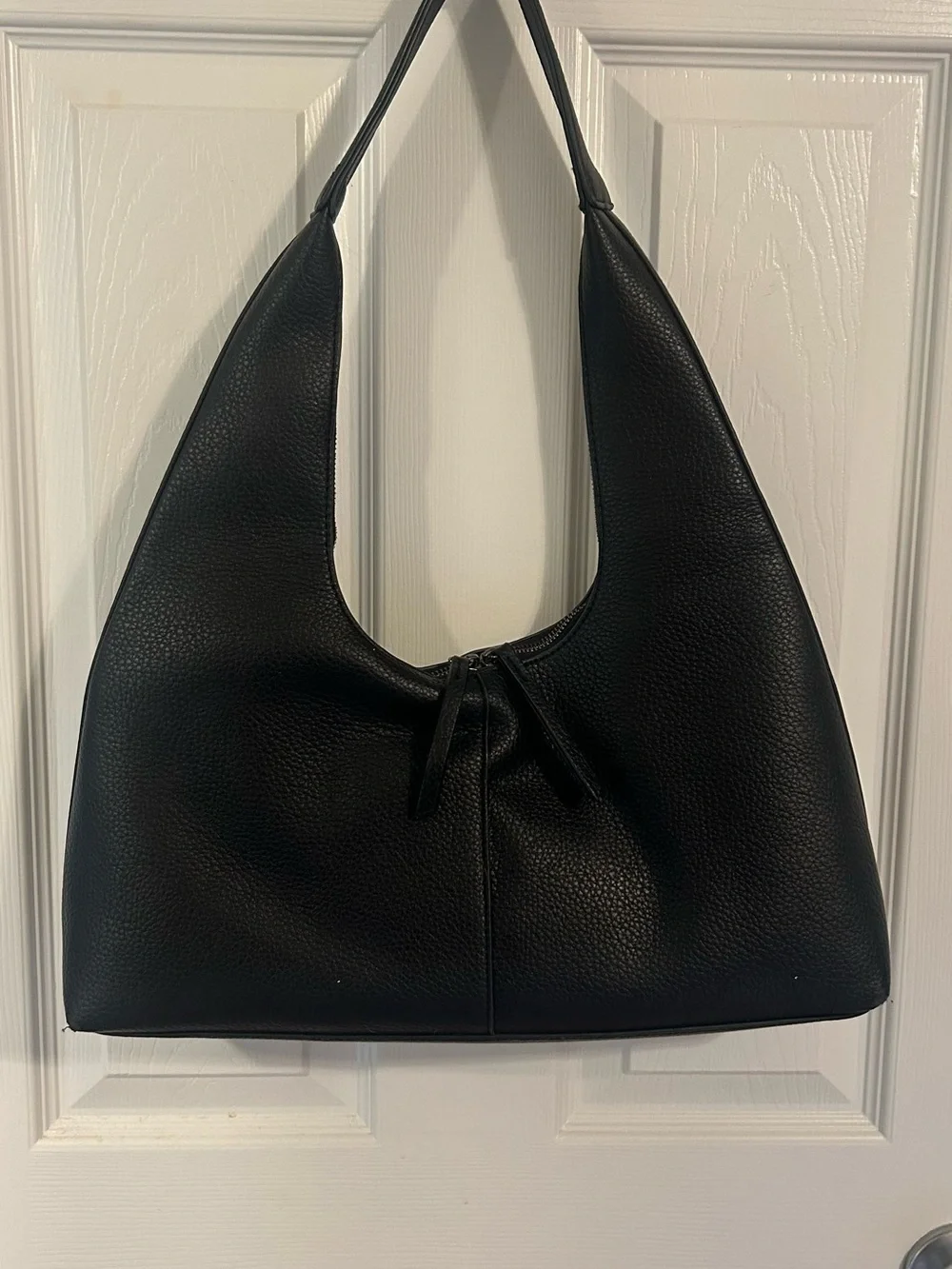 N/A sleek black