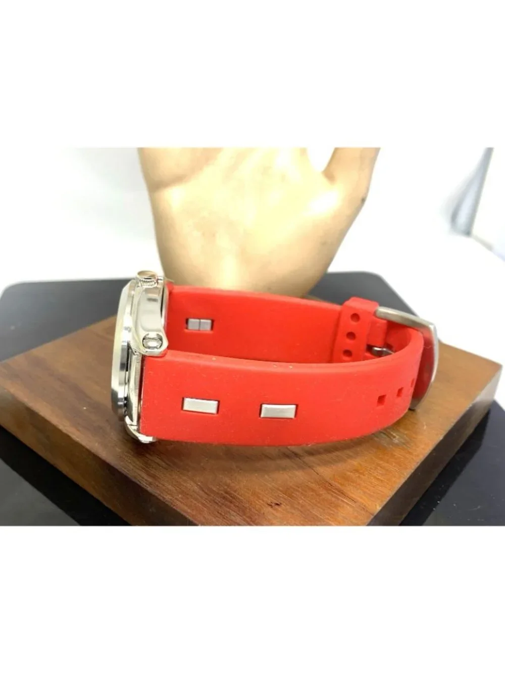 Reliance By Croton Men's Watch RE306051 Quartz Red Dial Rubber Strap 42mm