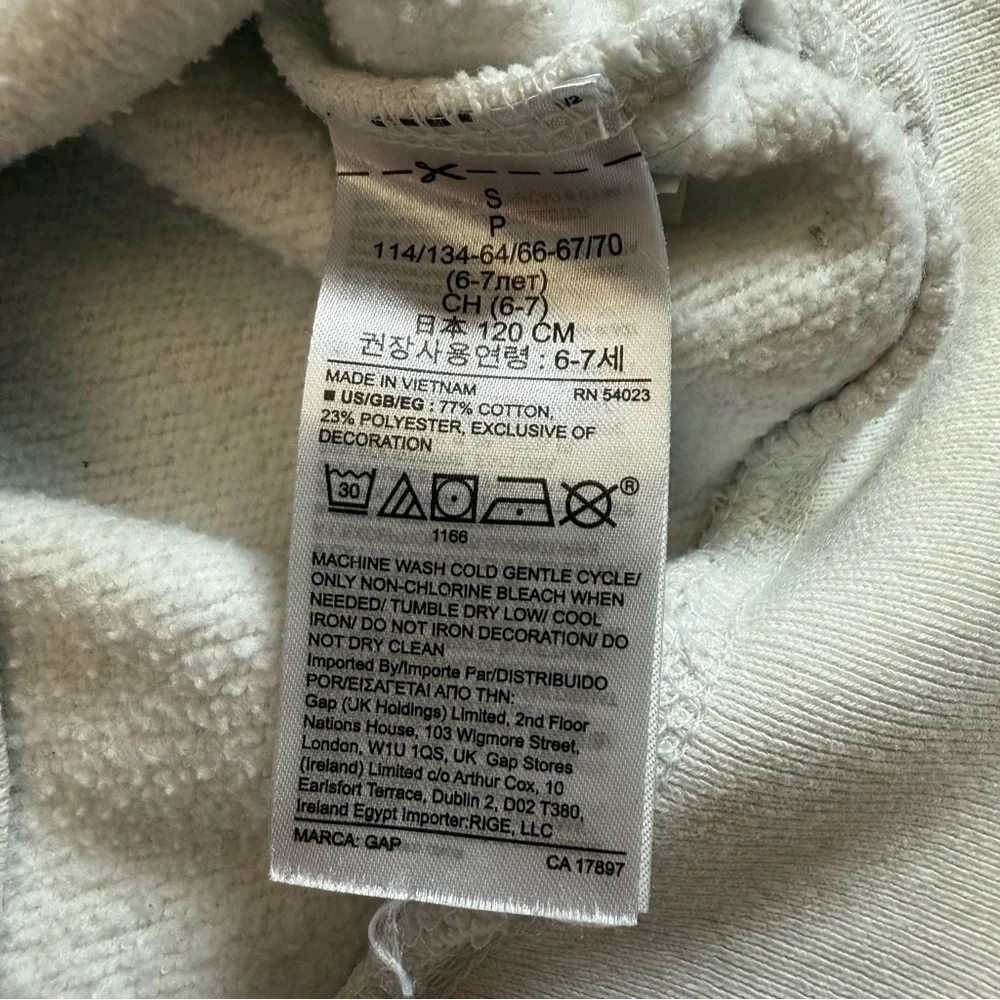 GAP white hoodie