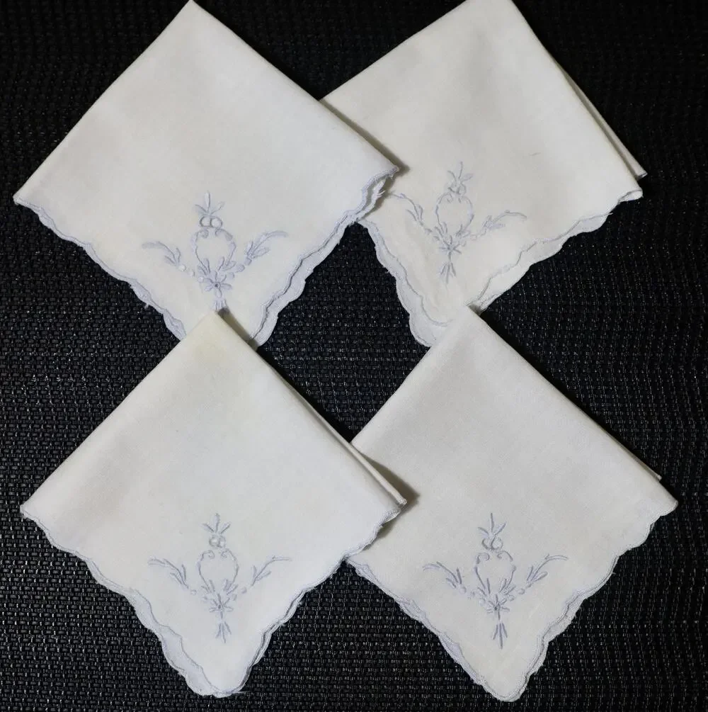 Vintage White Linen Napkins Scalloped Edge Blue Floral Embroidery 10 in Set of 4