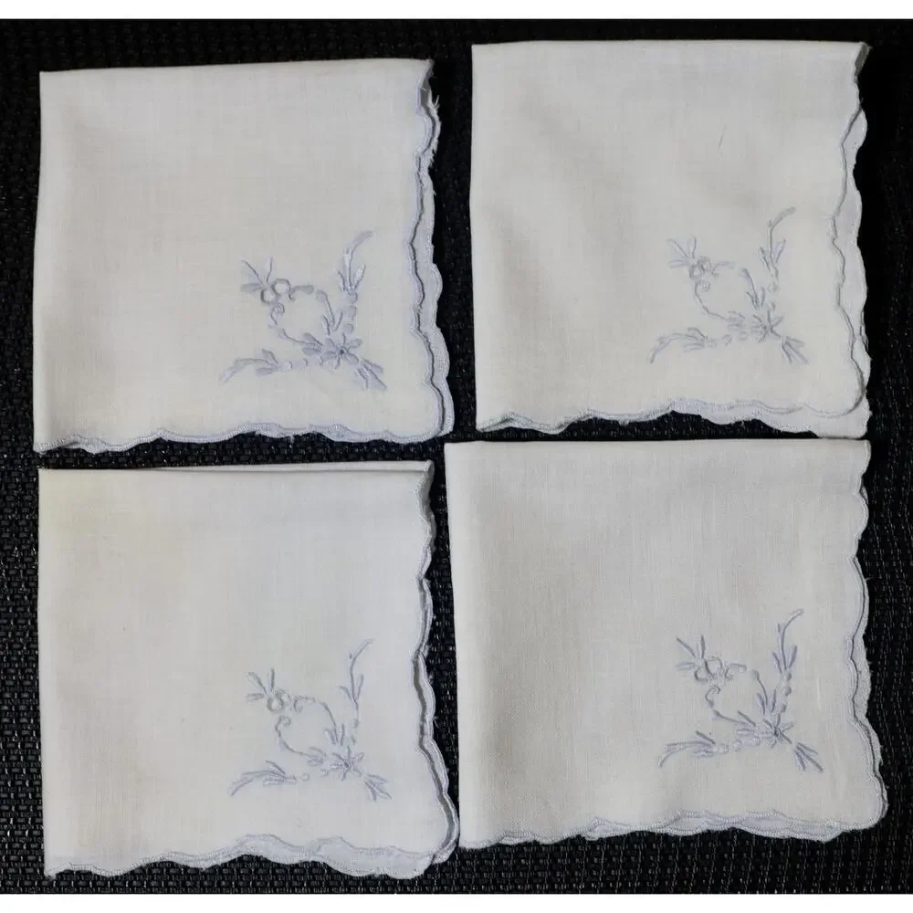 Unbranded charming set
