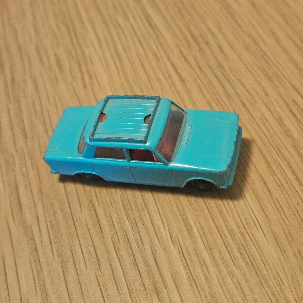 MATCHBOX vintage turquoise