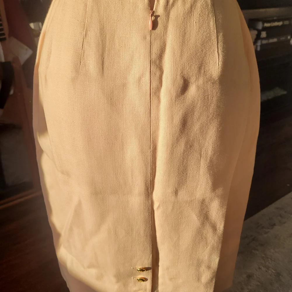 CHANEL beige linen