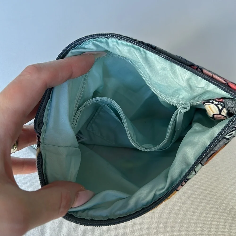 Vera Bradley Escapade Wristlet Tropical Evening New without tags