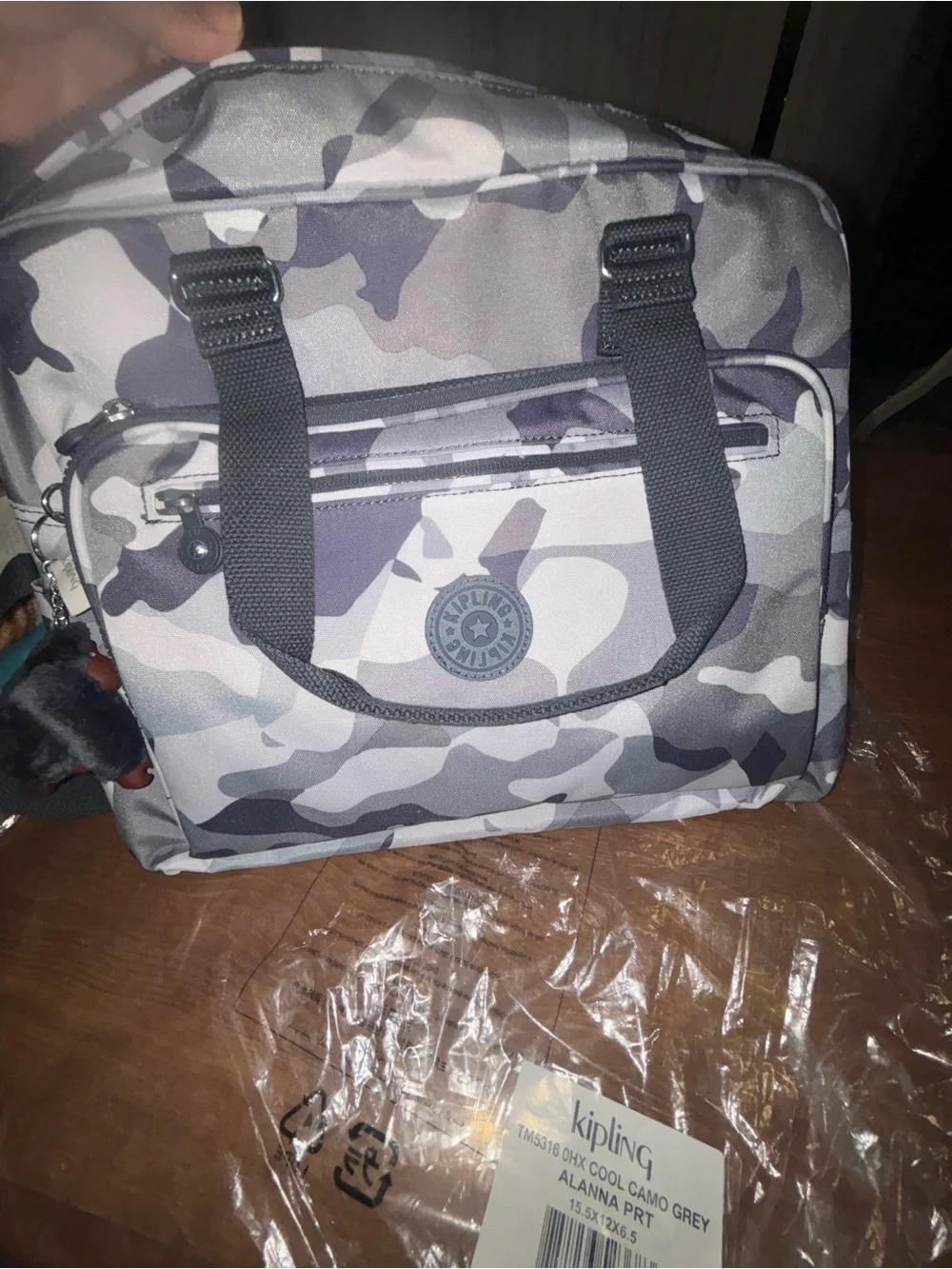 Kipling Alanna cool Camo NWT
