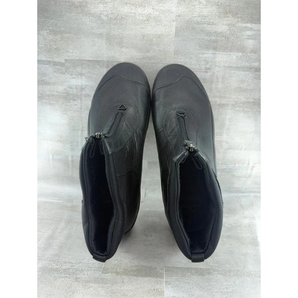 Clarks Men Sz 11M Black Leather Front Zip Waterproof Ankle Boots 85228